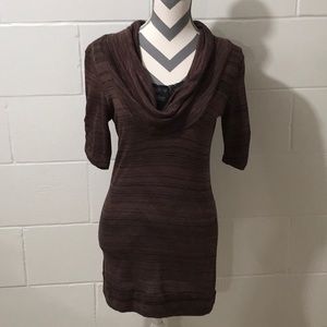 CLEARANCE ⬇️ Cowl neck, long black, brown top, XL